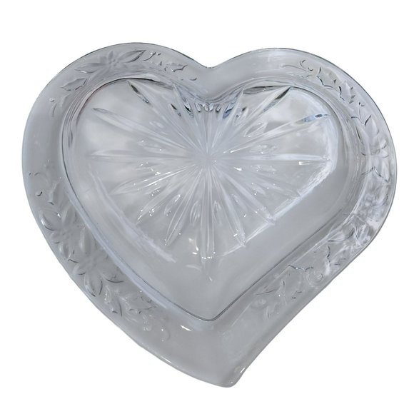 Mikasa Vintage Crystal Heart‎ Shape Dish Frosted Raised leaves 13in - Picture 10 of 12